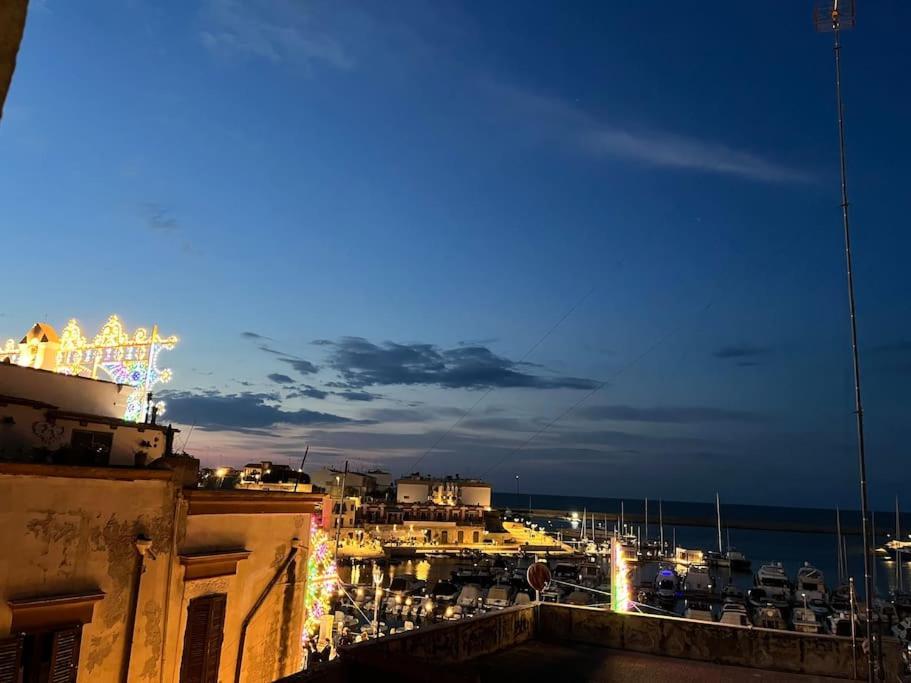 Palazzo Lamantea Boutique Rooms Bisceglie Eksteriør bilde
